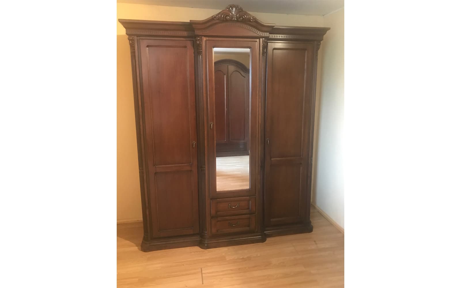 Dulap Briston 3 usi, 2 sertare: L 178 x A 65 x H 233 cm