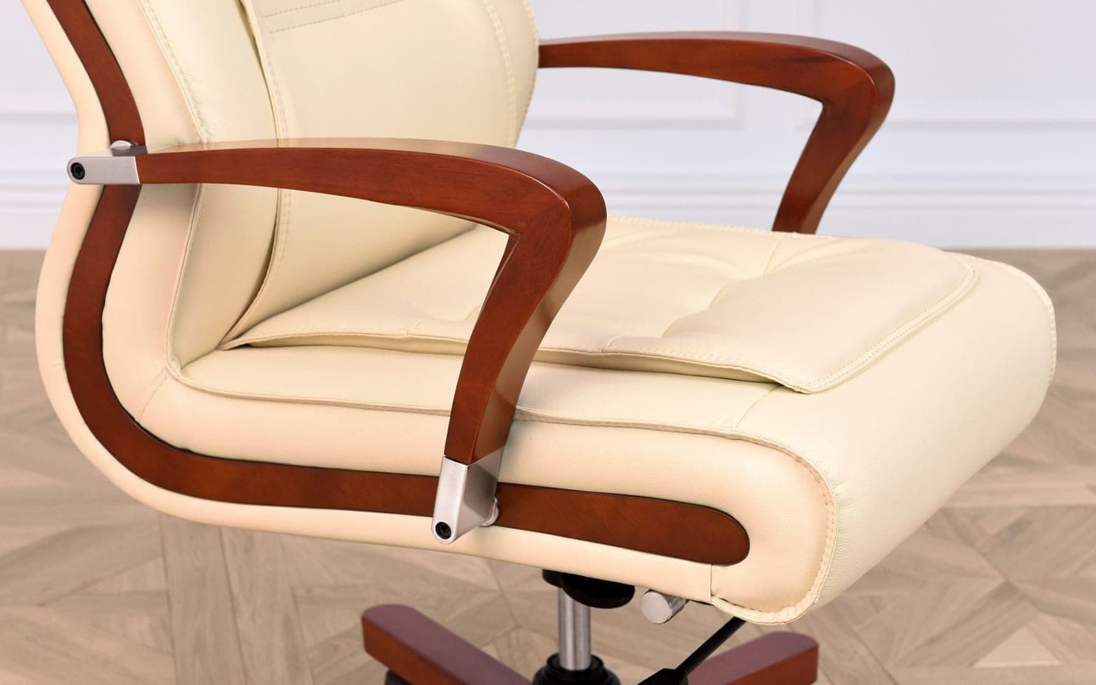 Scaun Toronto, Model T3, Coniac - Piele Crem din lemn masiv
