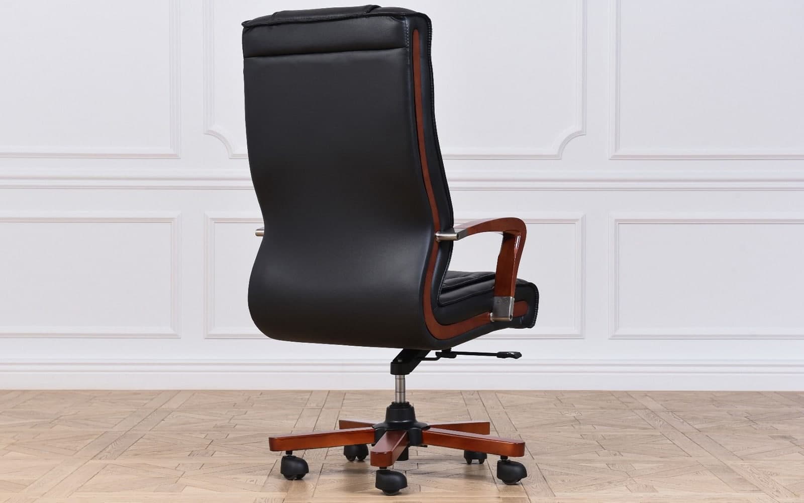 Scaun Toronto, Model T3, Coniac - Piele Neagră