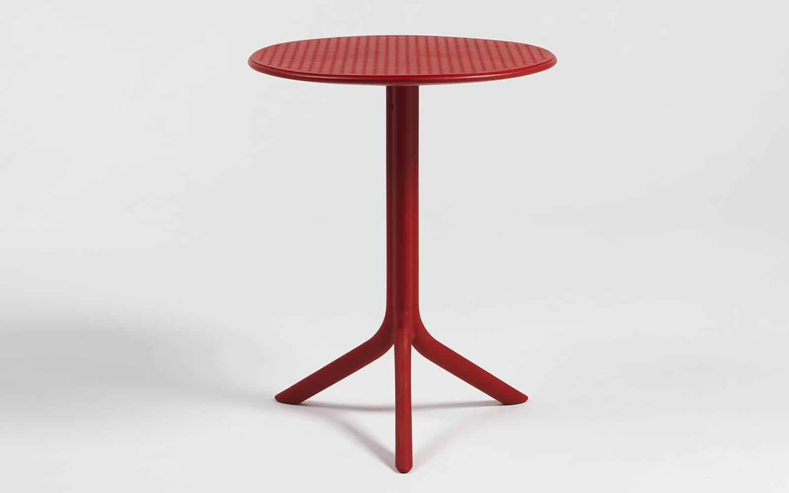 mobilier din lemn masiv