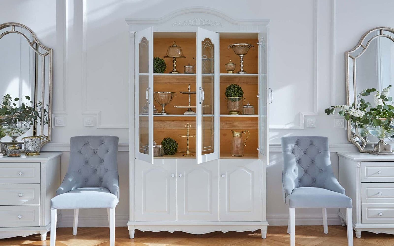 Vitrina Elizabeth, 3 Uși, 139x43x223cm, Alb din lemn masiv
