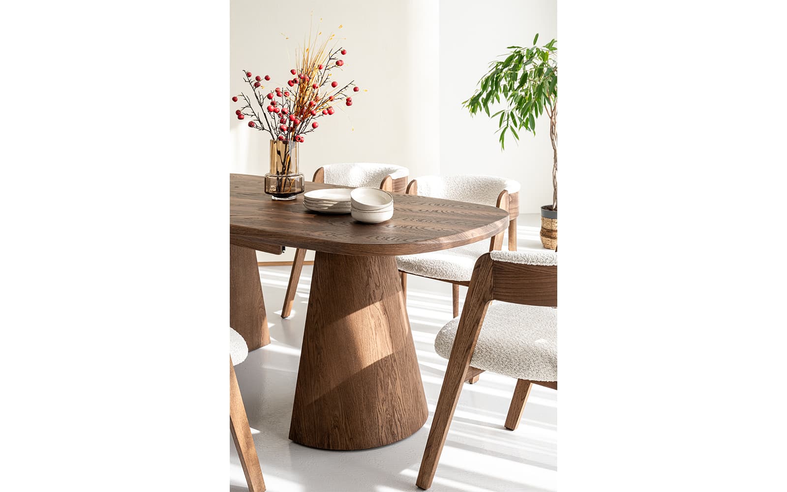 Masa Dining, EGO, Personalizabila