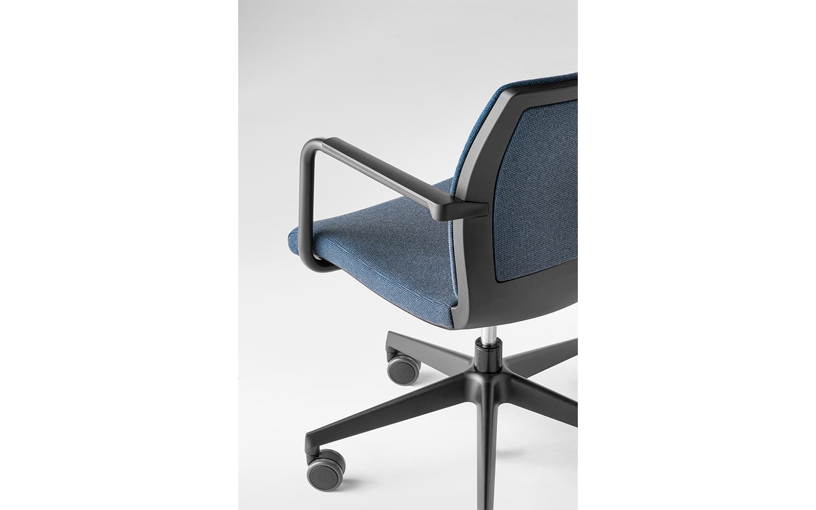 Scaun Karma – Scaun pivotant cu 5 brate
