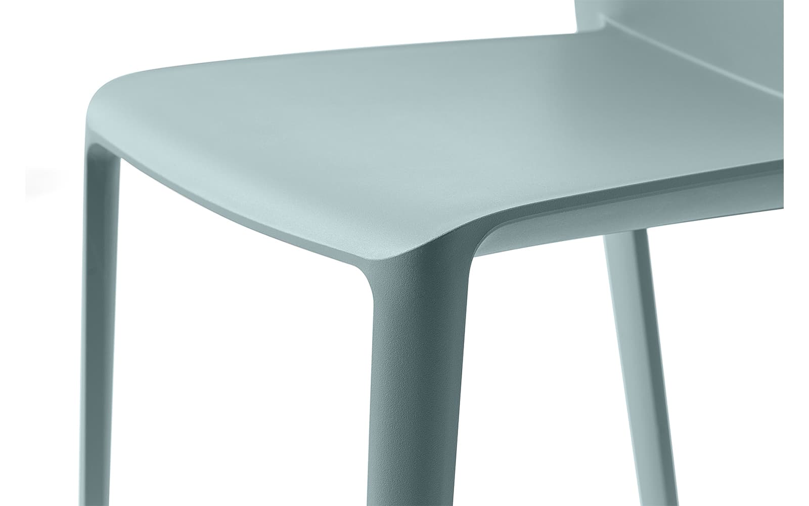 Scaun monobloc cu 4 picioare, fara brate din lemn masiv