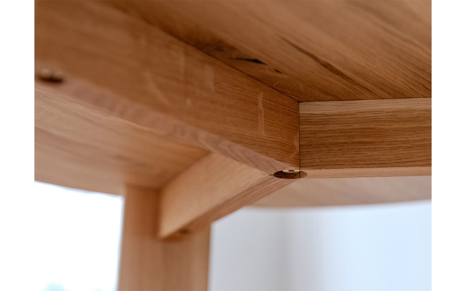 Măsuță rotundă Monte, lemn masiv, Ø71×34 cm