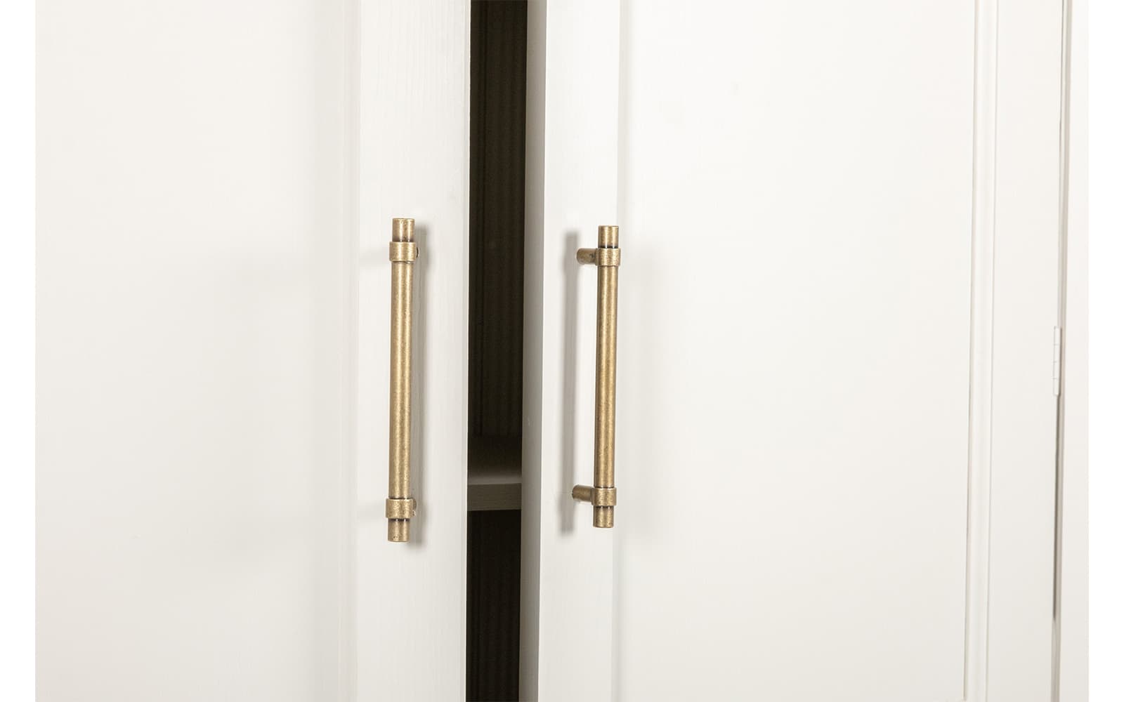 Dulap cu 2 uși Heritage Gustave, 121×57×220 cm din lemn masiv