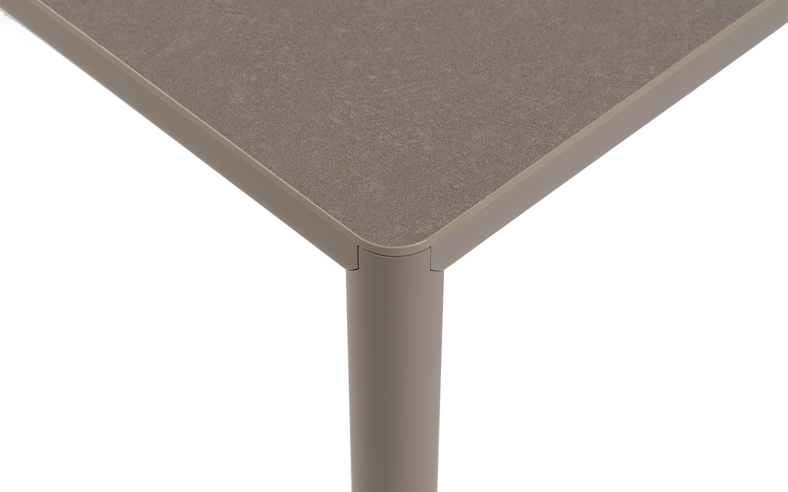 Masa Exterior Nardi - Piave 70