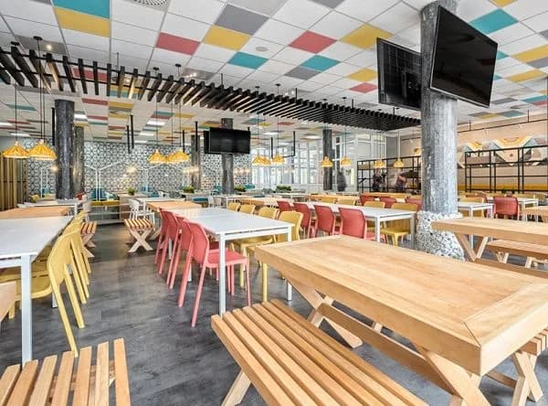 Student restaurant “Patrijarh Pavle” — mobilier Nardi, Belgrado, Serbia