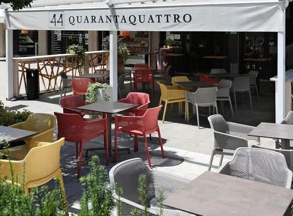 Quarantaquattro — mobilier Nardi, Arzignano, Italia