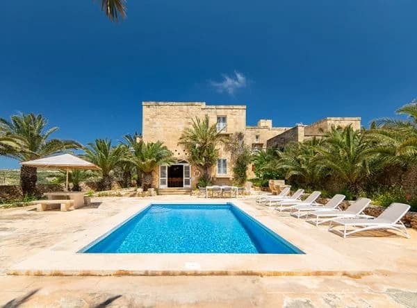 Sinjura Xaghra Holiday Home — mobilier Nardi, Gozo, Malta