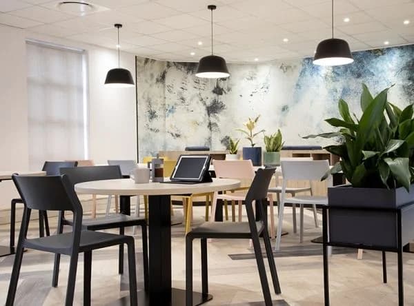 NTT South Africa Head Office — mobilier Nardi, Johannesburg, Africa de Sud
