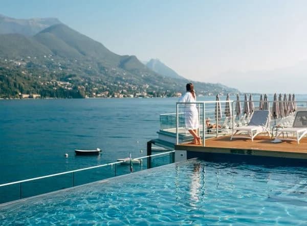 Ah Porticcioli Boutique Apartments Resort — mobilier Nardi, San Felice del Benaco, Italia