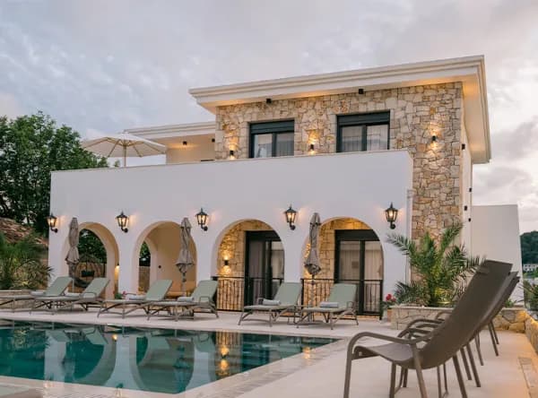 Lovac Luxury — mobilier Nardi, Ulcinj, Muntenegru