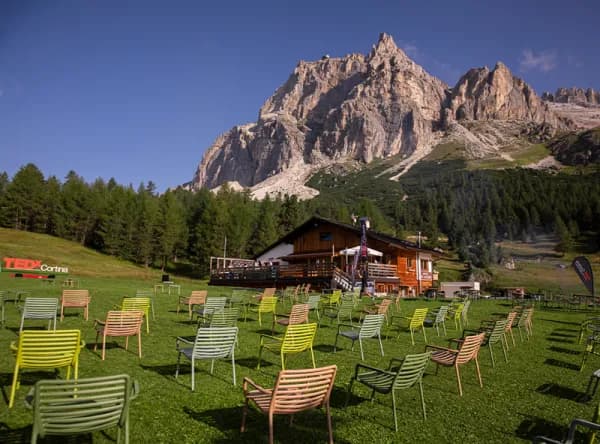 TEDxCortina 2024 — mobilier Nardi, Cortina D'Ampezzo, Italia